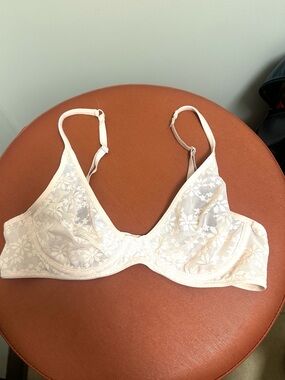GAP Body Bare Natural plunge Lace Bra - Cream 34 A